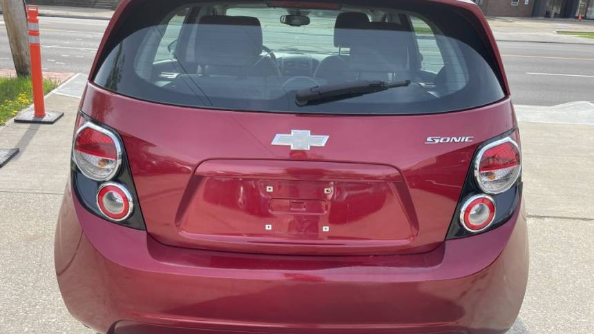 NEWW4XLHYS62HCJXY5S7WS5LH4-cr-860